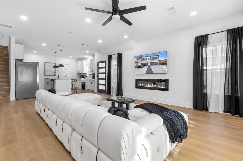 D Rowens Add - Residential Lease