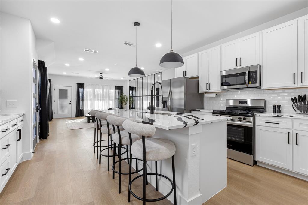 D Rowens Add - Residential Lease