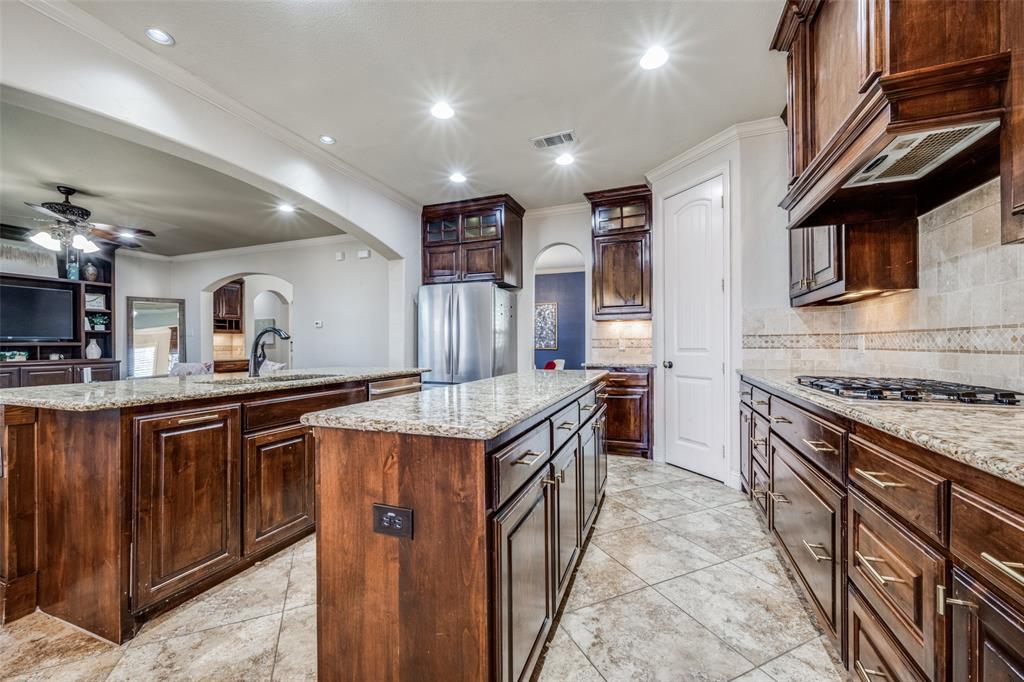 Villas At Trophy Club The - Residential