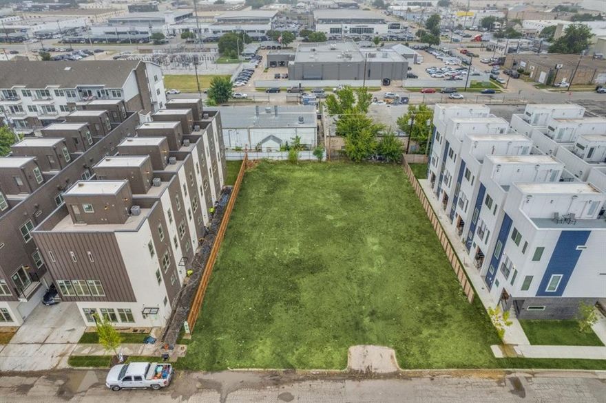This lot is ready for development in the popular Linwood Urban Village area just west of downtown Fort Worth. Zoning will allow for townhomes with multiple units. Plans for a 13 Townhome Condominium complex were originally approved by the city. Plans can be renewed with the city and the original AIA award-winning Architect, Bang Dang, is willing to stay on board and assist. He is also willing to modify the original plans to suit the buyer's needs if needed. This is a fantastic location and opportunity! Walking distance to downtown central business district, Museum district, Ft Worth School of Medicine, Montgomery Plaza, Dickie's Arena, Trinity River Trails, top restaurants and nightlife along 7th Street, Camp Bowie Blvd and University Drive.