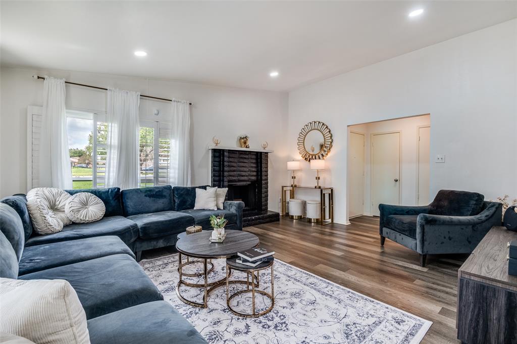 Shady Brook Twnhs Add - Residential