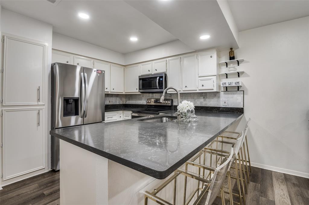 Shady Brook Twnhs Add - Residential