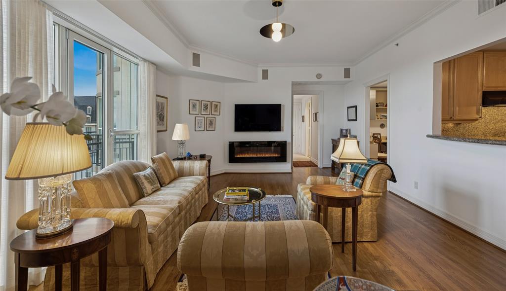 Mayfair at Turtle Creek Condo - Residential