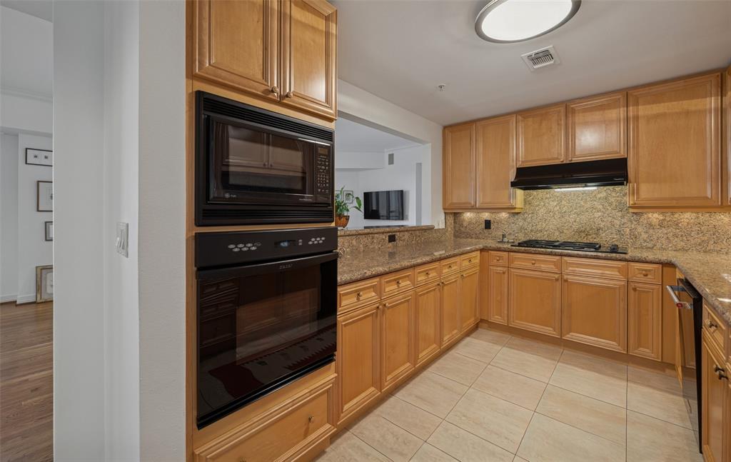 Mayfair at Turtle Creek Condo - Residential