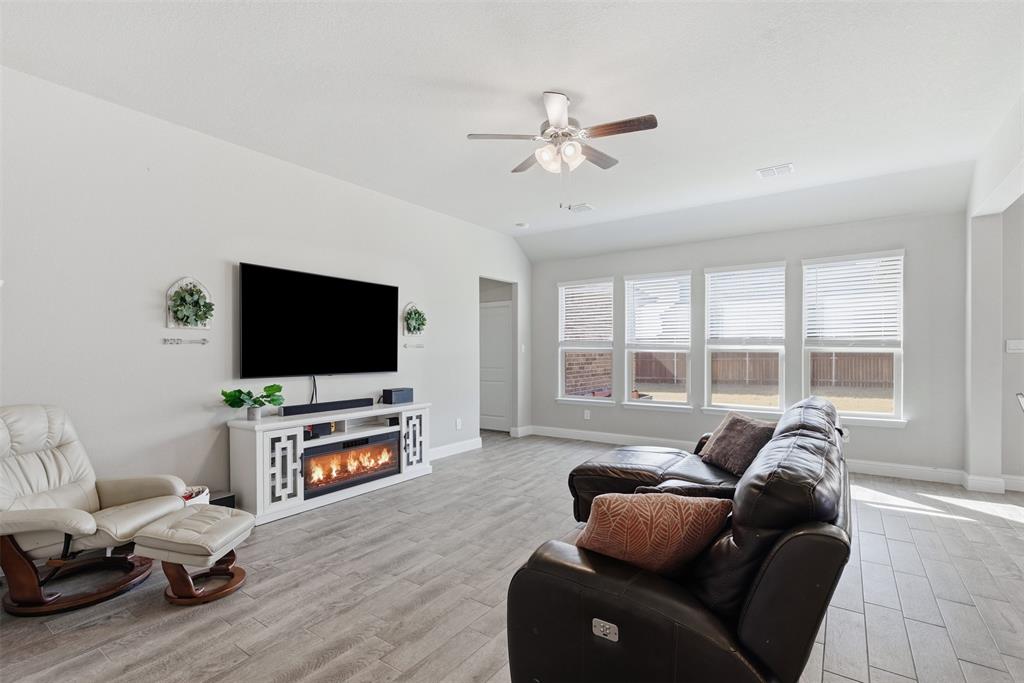 Dove Creek - Residential