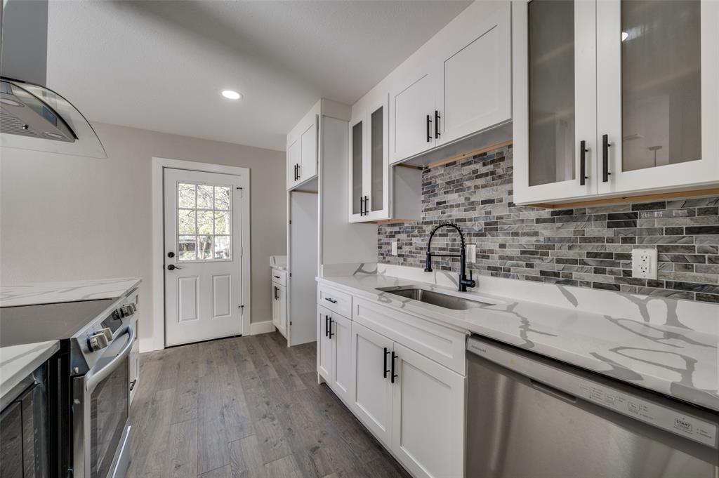 Freeway Park 02 - Residential