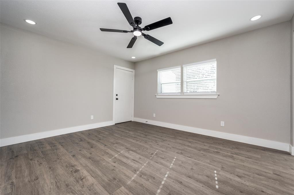 Freeway Park 02 - Residential