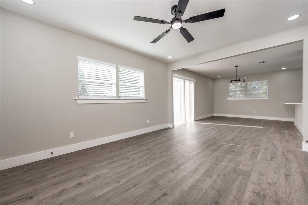 Freeway Park 02 - Residential