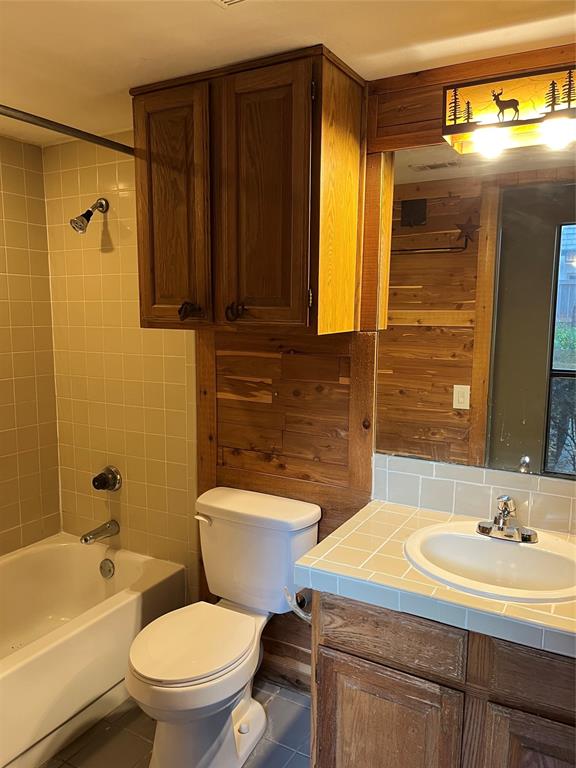 White Rock Highlands - Residential Lease