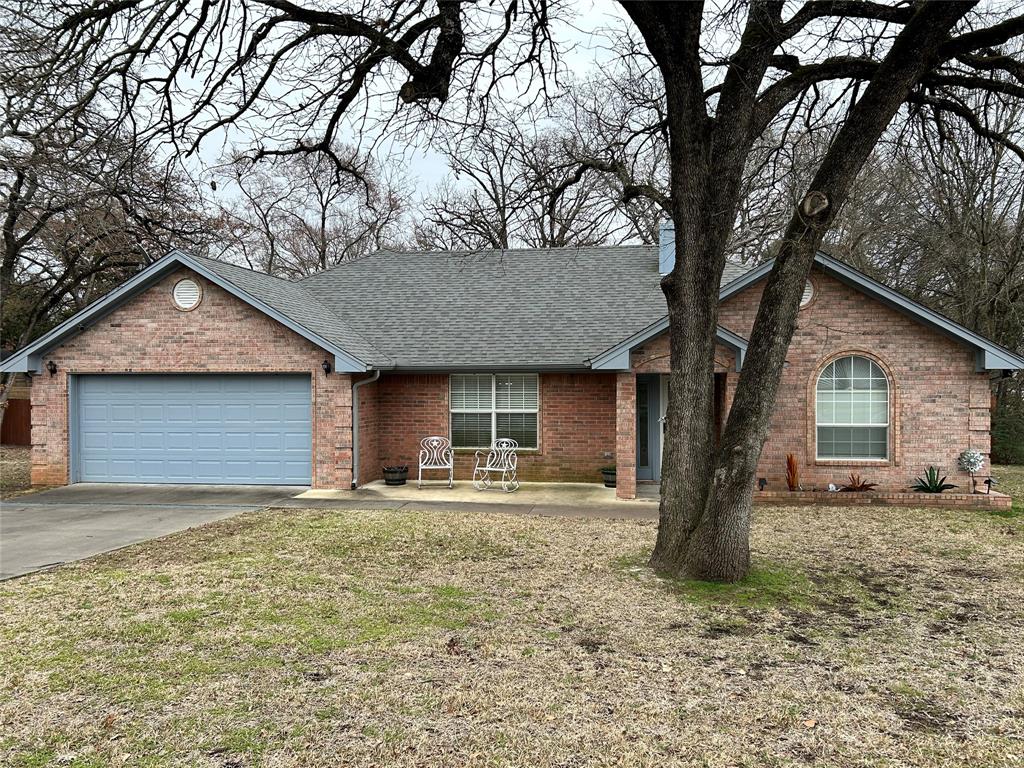 122 Lakeway Lane