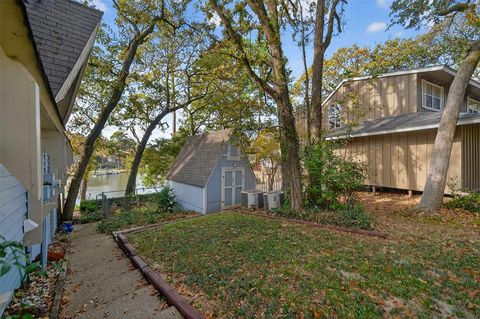 Tiny photo for 520 Hideaway Lane E, Hideaway, TX 75771 (MLS # 21141270)