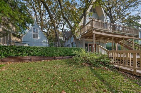 Tiny photo for 520 Hideaway Lane E, Hideaway, TX 75771 (MLS # 21141270)