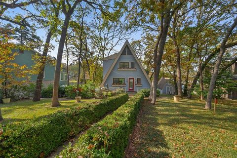 Tiny photo for 520 Hideaway Lane E, Hideaway, TX 75771 (MLS # 21141270)