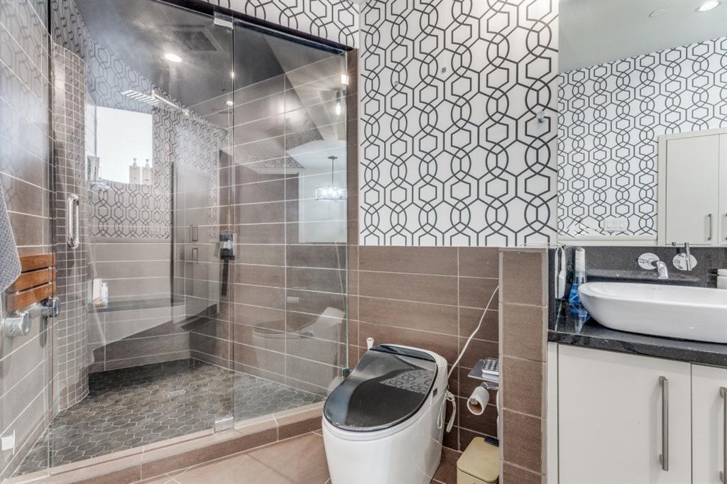 One Montgomery Plaza Residence Condo - Residential