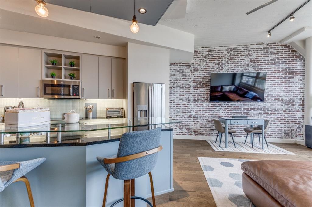 One Montgomery Plaza Residence Condo - Residential