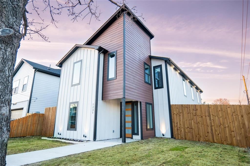 1231 Claude Street
