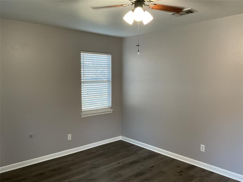 Connaways 02 - Residential