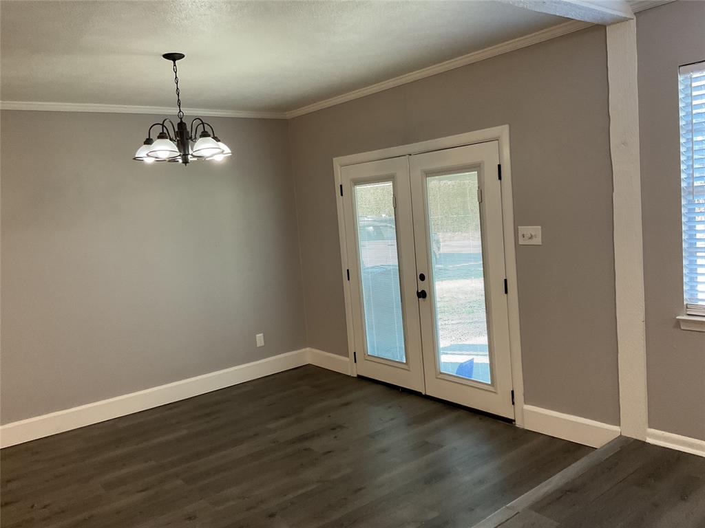 Connaways 02 - Residential