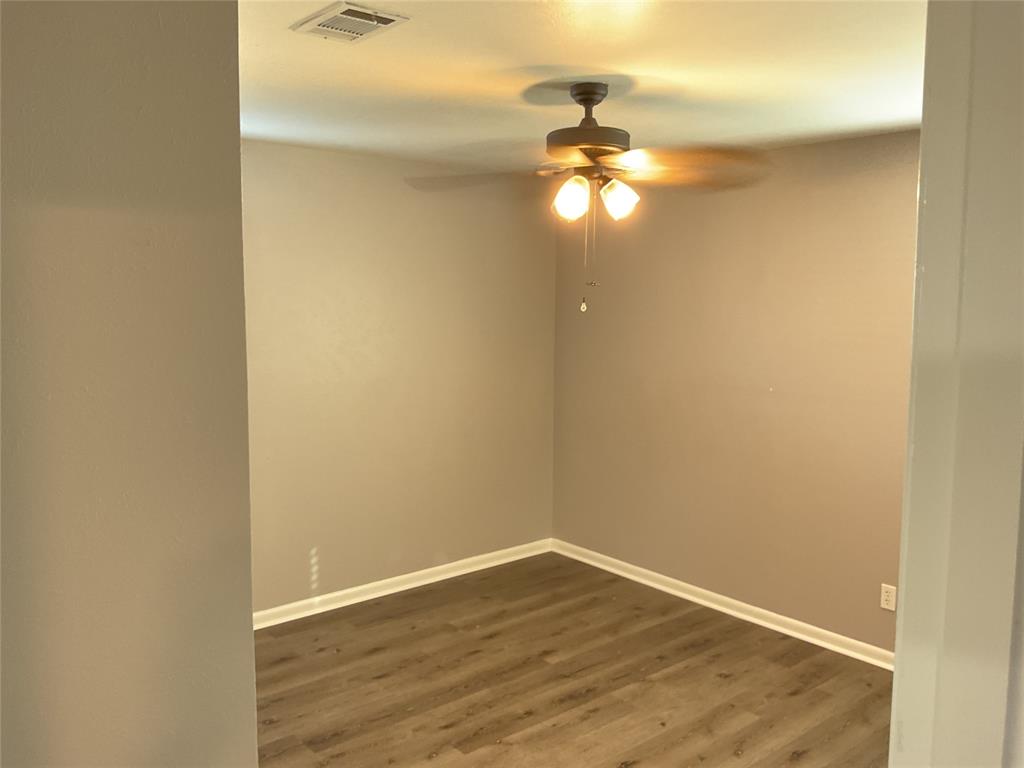 Connaways 02 - Residential