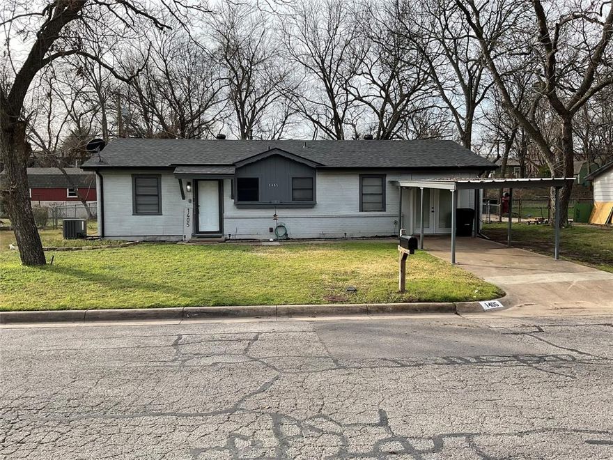 This Charming Well Maintained 3-1 Home Close To Historic Downtown Weatherford, Historical District, Shopping, Schools And Churches. French Entry Doors Lead To A Well Constructed Garage Conversion That Opens To The Horseshoe-Galley Style Kitchen Just Off A 25'X11' Area For Added Space Can Be Used As A Dining Area, Flex-Media Or Second Living Room, With A Utility Closet That Accommodates A Full Size Washer And Dryer With Built-In Cabinets. Kitchen Has Gas Range, Dishwasher, Disposal, 2-Compartment Stainless Steel Sink With Brushed Nickel High Neck Fixture, Wood Cabinets And Brick Style Backsplash. Newly Painted Walls And Trim, Water Resistant Engineered Wood Flooring And 2-Inch Wood Blinds Throughout. Featuring A Gas Tankless Water Heater, Gas Heat, Electric AC And New Roof In August 2025 With Impact Resistant Shingles. Concrete Driveway With Metal Attached Carport, Large Front Yard And Large Fully Fenced Backyard With Chain Link Fence And A Drive-Thru Gate. Screened In Back Porch, Full Gutters With Leaf Covers And Storage Building. This Would Make A Perfect Home To Downsize To Or As A First Time Homebuyers Dream. This Is A Must See For Your Clients.