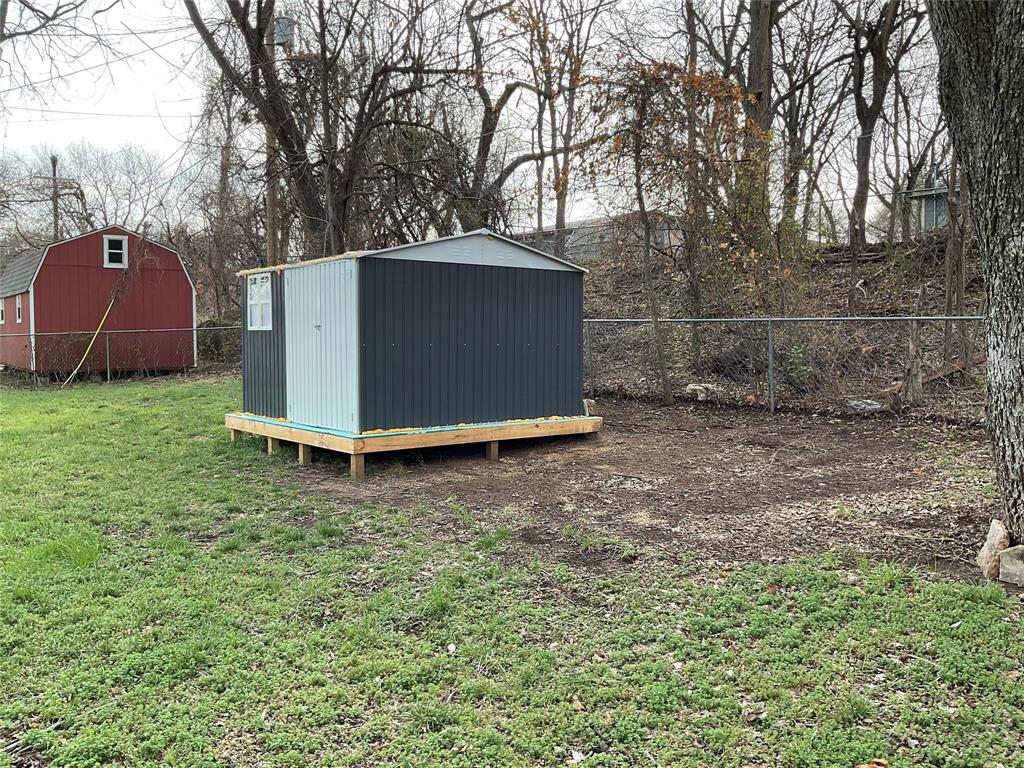 Connaways 02 - Residential