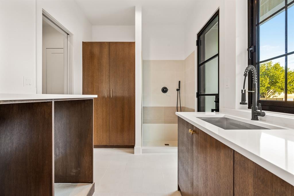 Hollows Northlake Woodlands - Residential