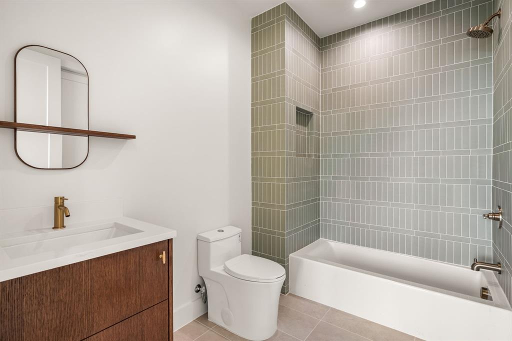 Hollows Northlake Woodlands - Residential