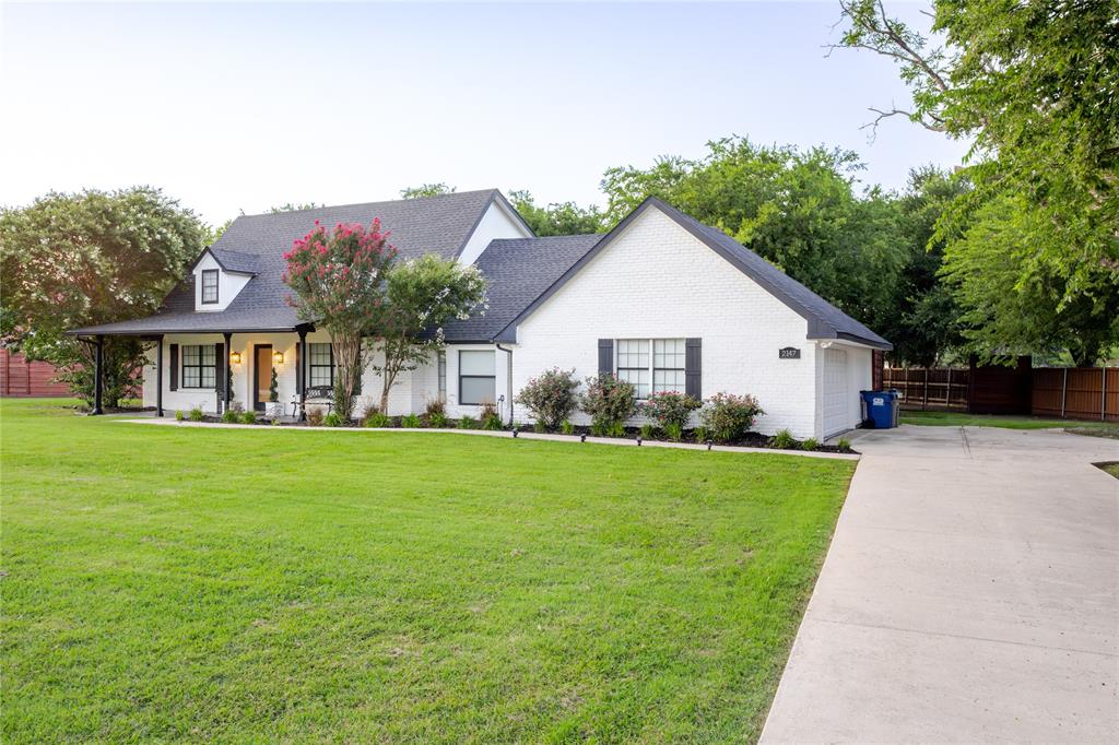 2147 Lariat Trail