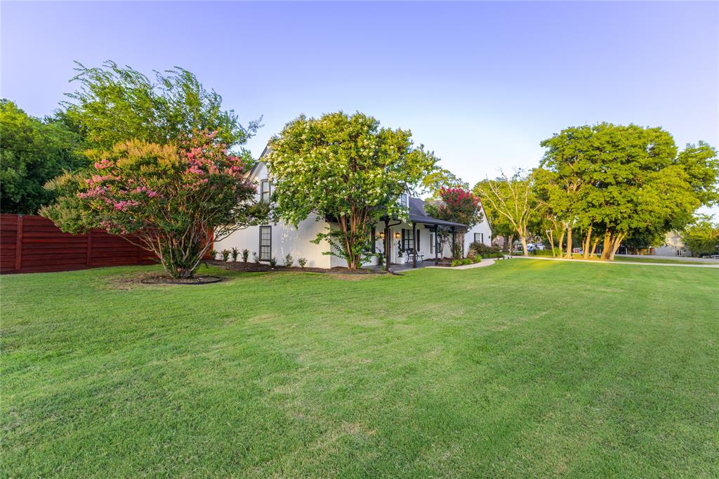 2147 Lariat Trail