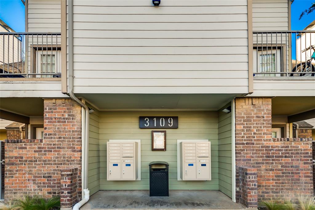 University Park Condo - Residential