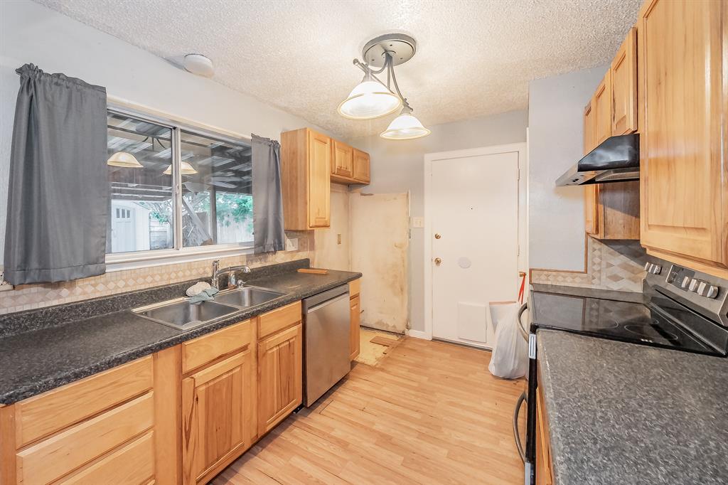 Huntington Village Add - Residential