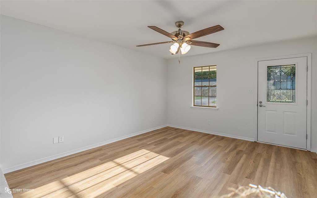 Haughton, Louisiana 71037, United States, 3 Bedrooms Bedrooms, ,2 BathroomsBathrooms,Residential,Active,194974