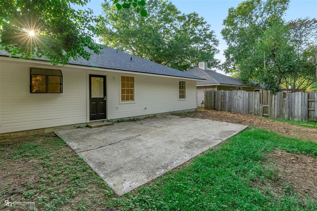 Haughton, Louisiana 71037, United States, 3 Bedrooms Bedrooms, ,2 BathroomsBathrooms,Residential,Active,194974