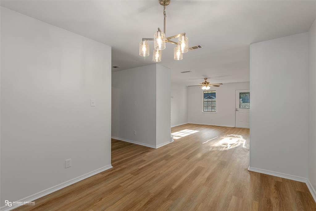 Haughton, Louisiana 71037, United States, 3 Bedrooms Bedrooms, ,2 BathroomsBathrooms,Residential,Active,194974