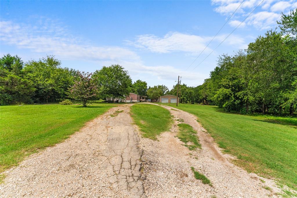 9048 County Road 2472