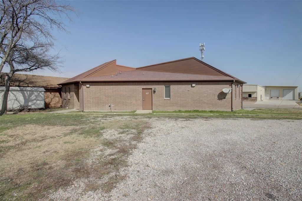 Wilshire Village - Commercial Sale