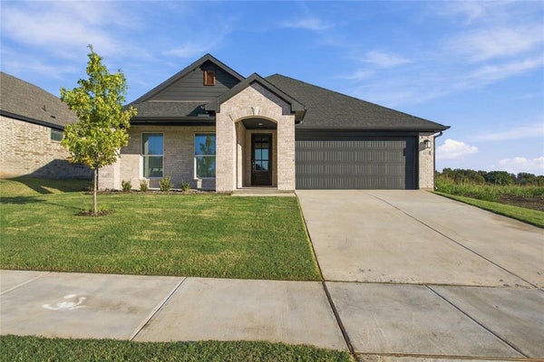 4215 HUMMINGBIRD DR, SHERMAN, TX 75092 - Image 582a5ddbdf2be0a4d8de76c8584fe477/1992284098