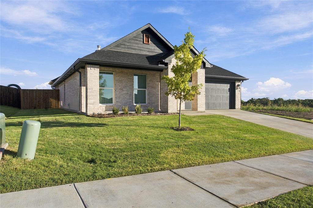 4215 Hummingbird Drive