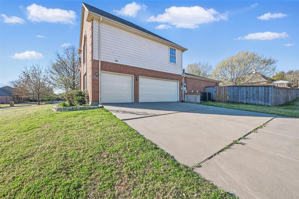 3017 Saint Martin Drive