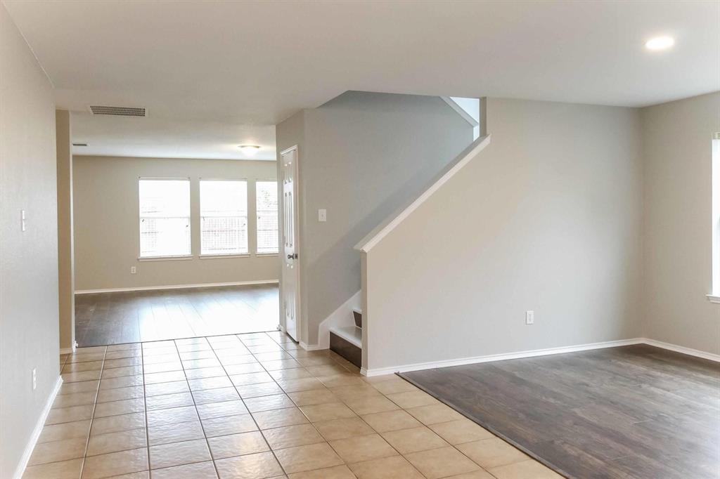 1513 Kittyhawk Drive