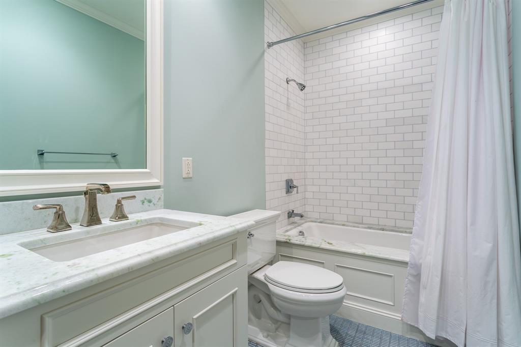 Ritz-Carlton 2 - Residential