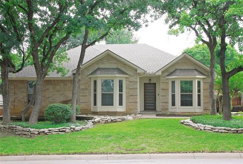 6700 Canalview Drive Arlington TX 76016