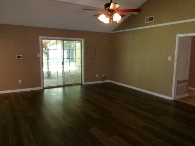 8401 Dogwood Trail