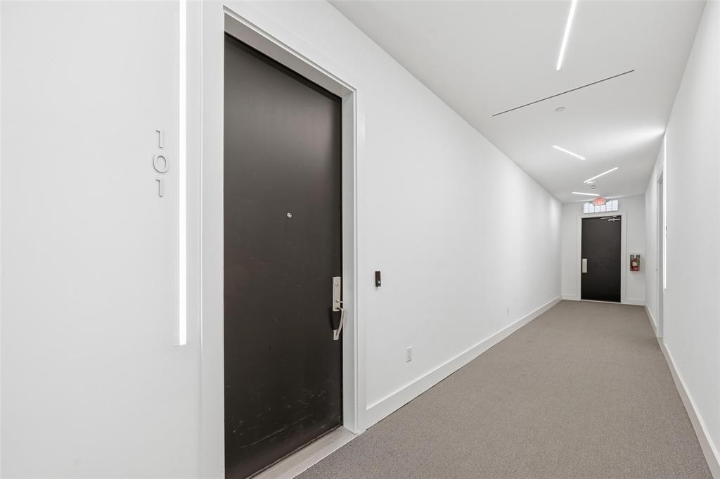 3923 Cole Ave Condos - Residential