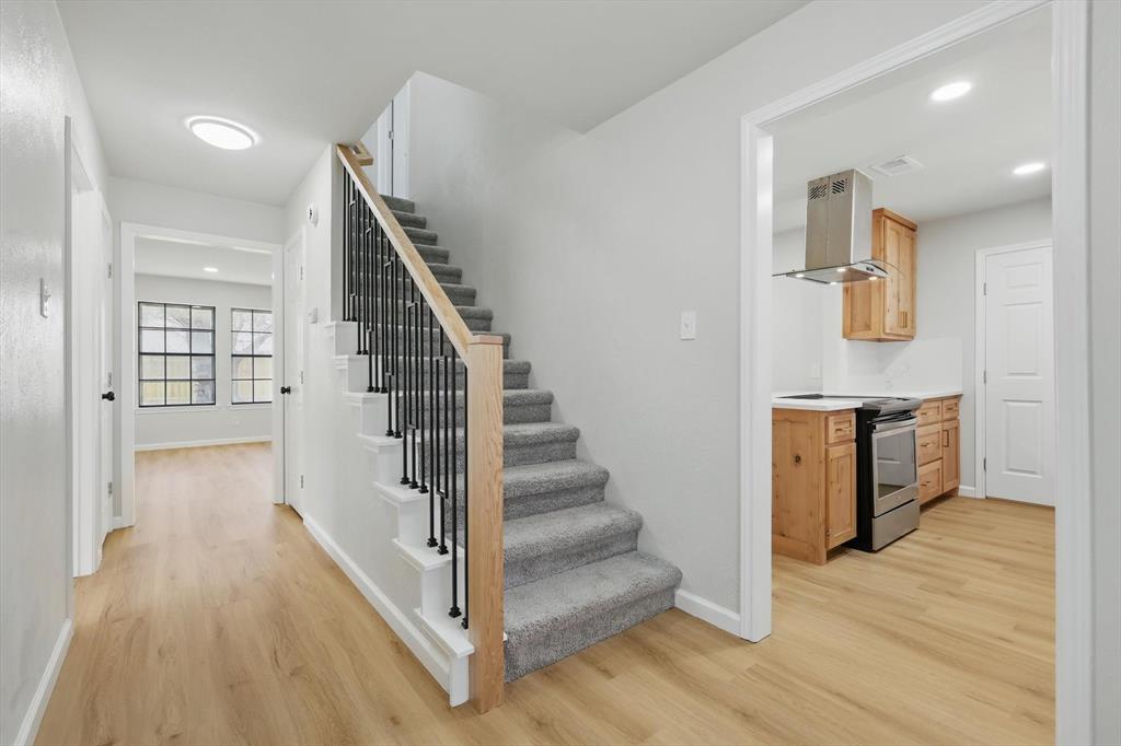 1912 Sierra Drive