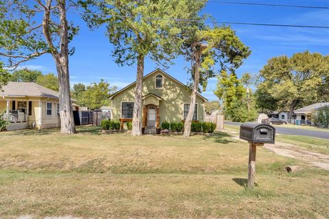 113 E Criddle Street Waxahachie TX 75165