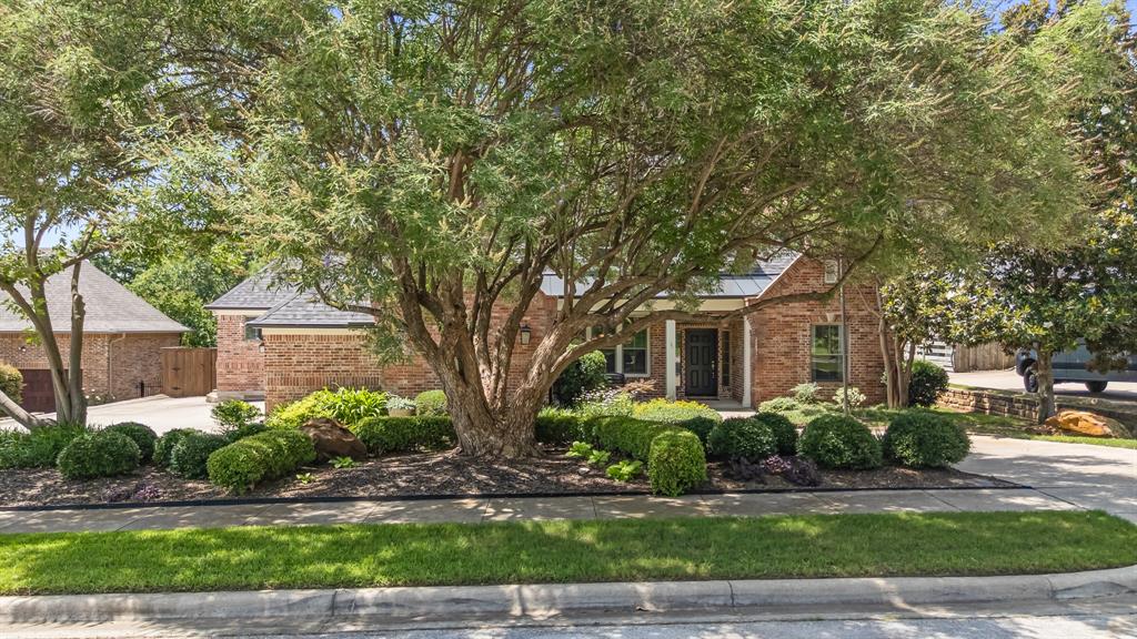 2301 Brookcrest Lane