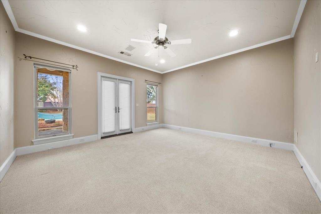 Emerald Sound At Lake Lewisvil - Residential