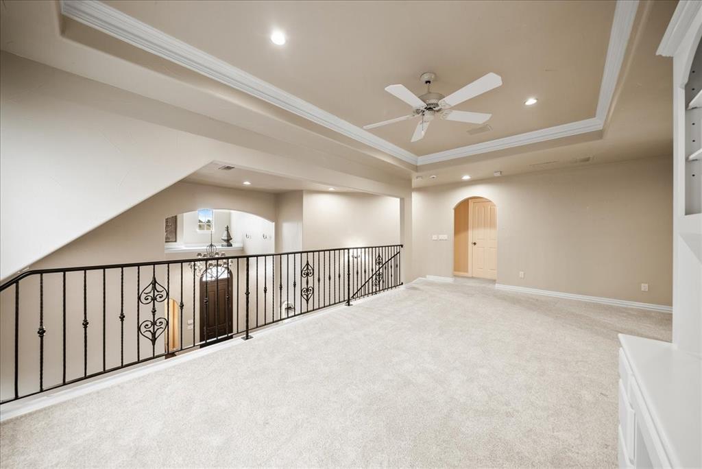 Emerald Sound At Lake Lewisvil - Residential