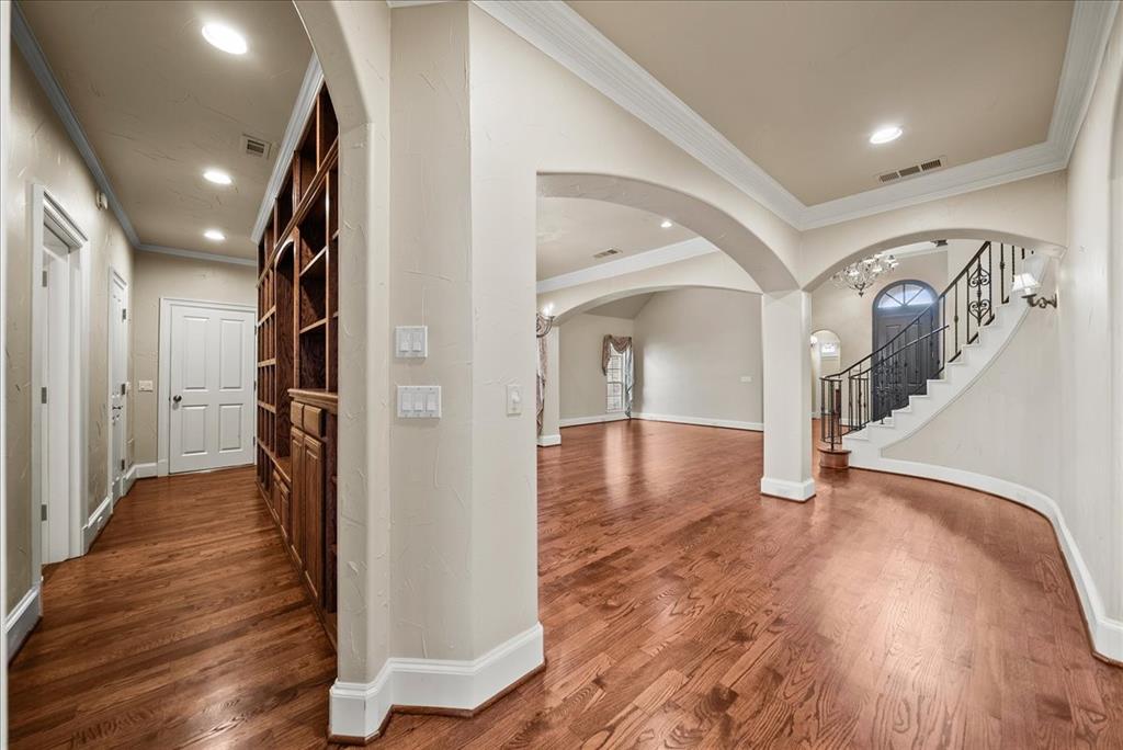 Emerald Sound At Lake Lewisvil - Residential